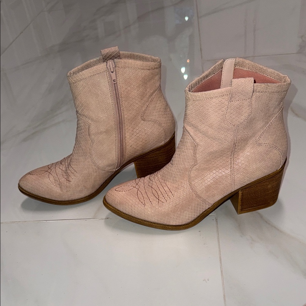Dirty Laundry Blush Ankle Booties